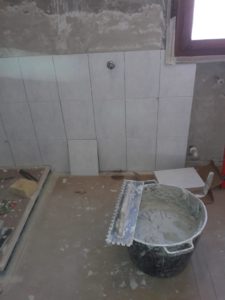 ristrutturazione con posa piatto doccia in vetroresina Bologna Quartiere San Vitale